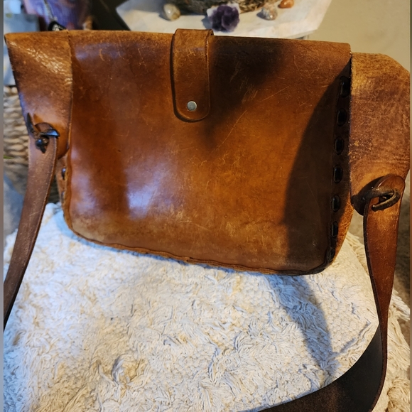 TRUE VINTAGE BROWN LEATHER, TOOLED AND HAND PAINTER PURSE - Picture 10 of 12